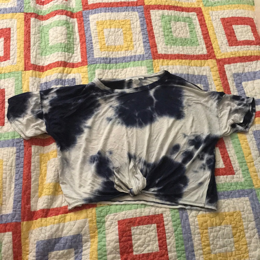 navy blue and white crop top